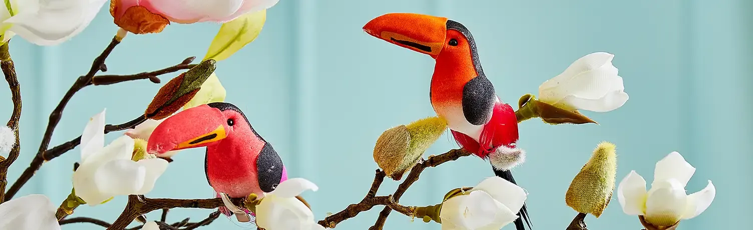 Brøndsholm - kunstige fugle - tukan på klips