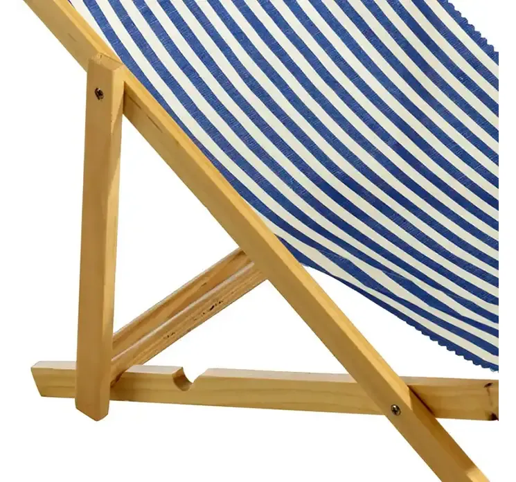 Liggestil i stribet hvid og blå mini model closeup