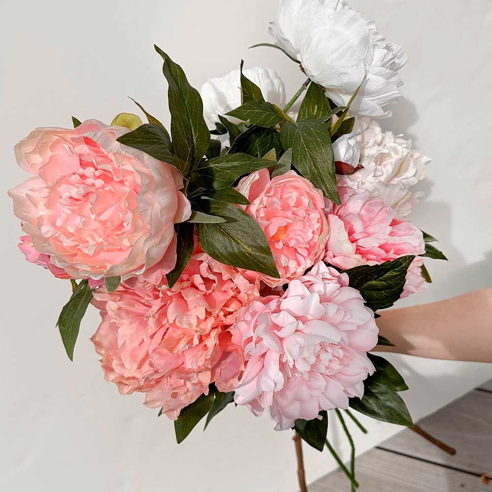 Brøndsholm - kunstige pæoner