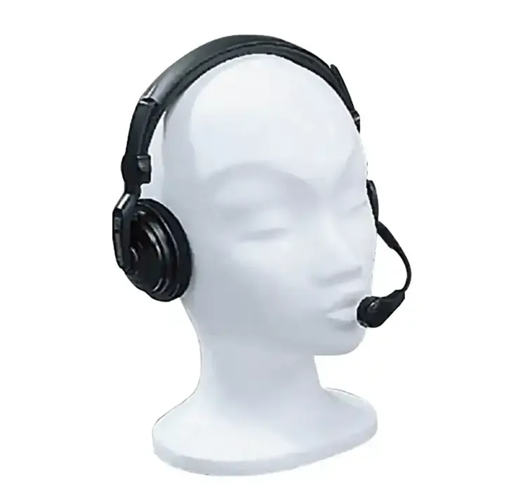 Parykhoved dame Mona af styrophor vist med headsæt