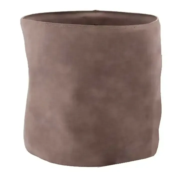 Potteskjule af læder i grå