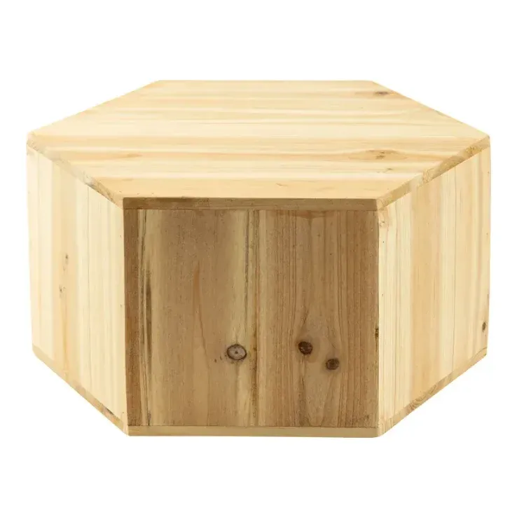 Sekskantet piedestal, 30x26x15cm, træ – Brøndsholm