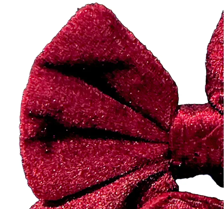 Sløjfer i bordeaux af velour polyester closeup